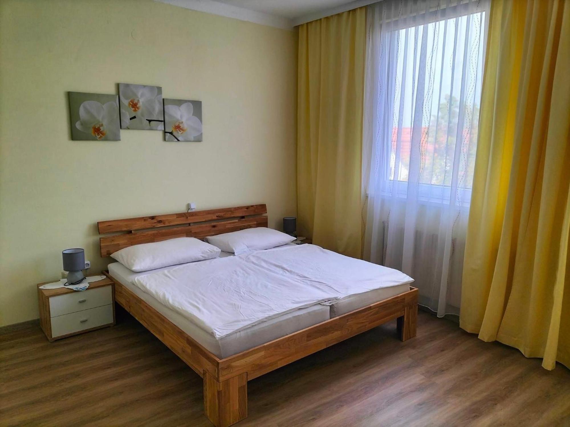 Pension Eder Брукк-ан-дер-Лайта Экстерьер фото